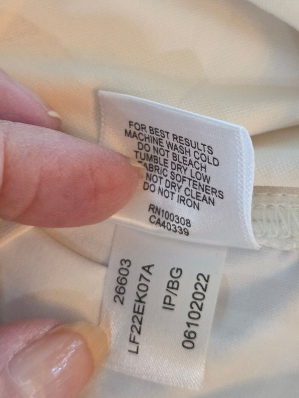 Peter Millar Womens Ivory Plaid UPF 50+ Quarter-Zip Sun Shirt Medium Golf EUC - Picture 10 of 12